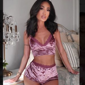 Late Night Snuggles PJ Short Set - Mauve - size medium